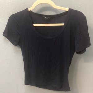 UO navy cropped tee